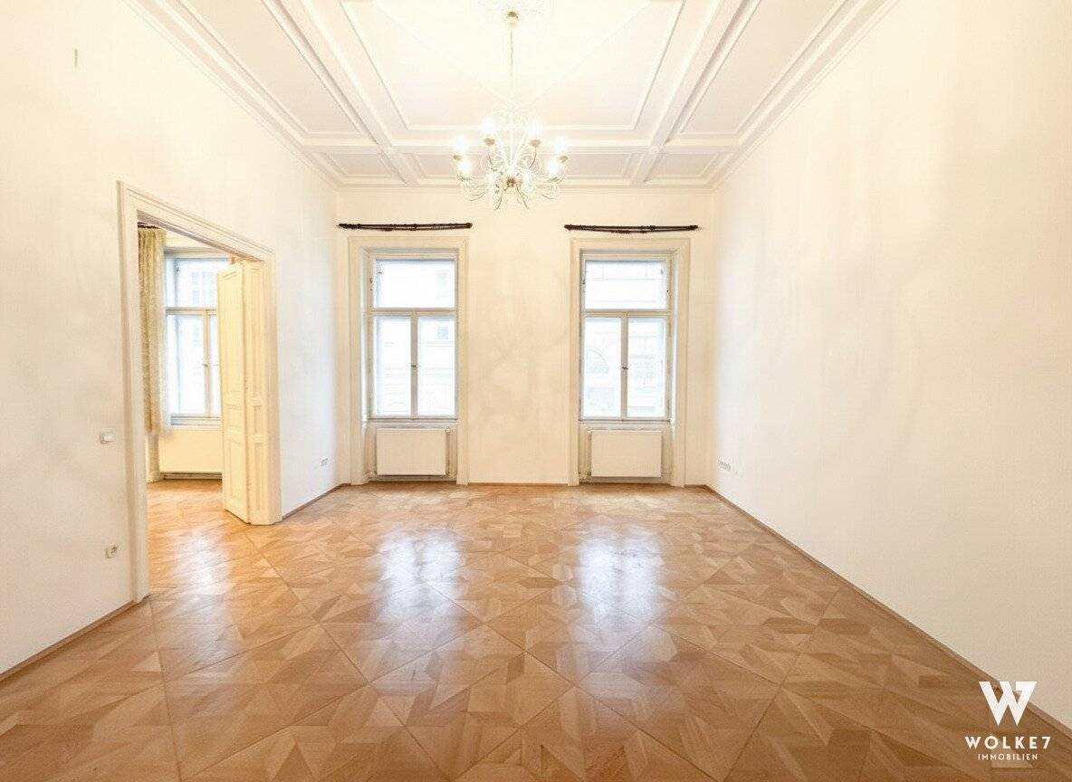 Wohnung Altbau mit Hofterrasse nahe Karlsplatz
