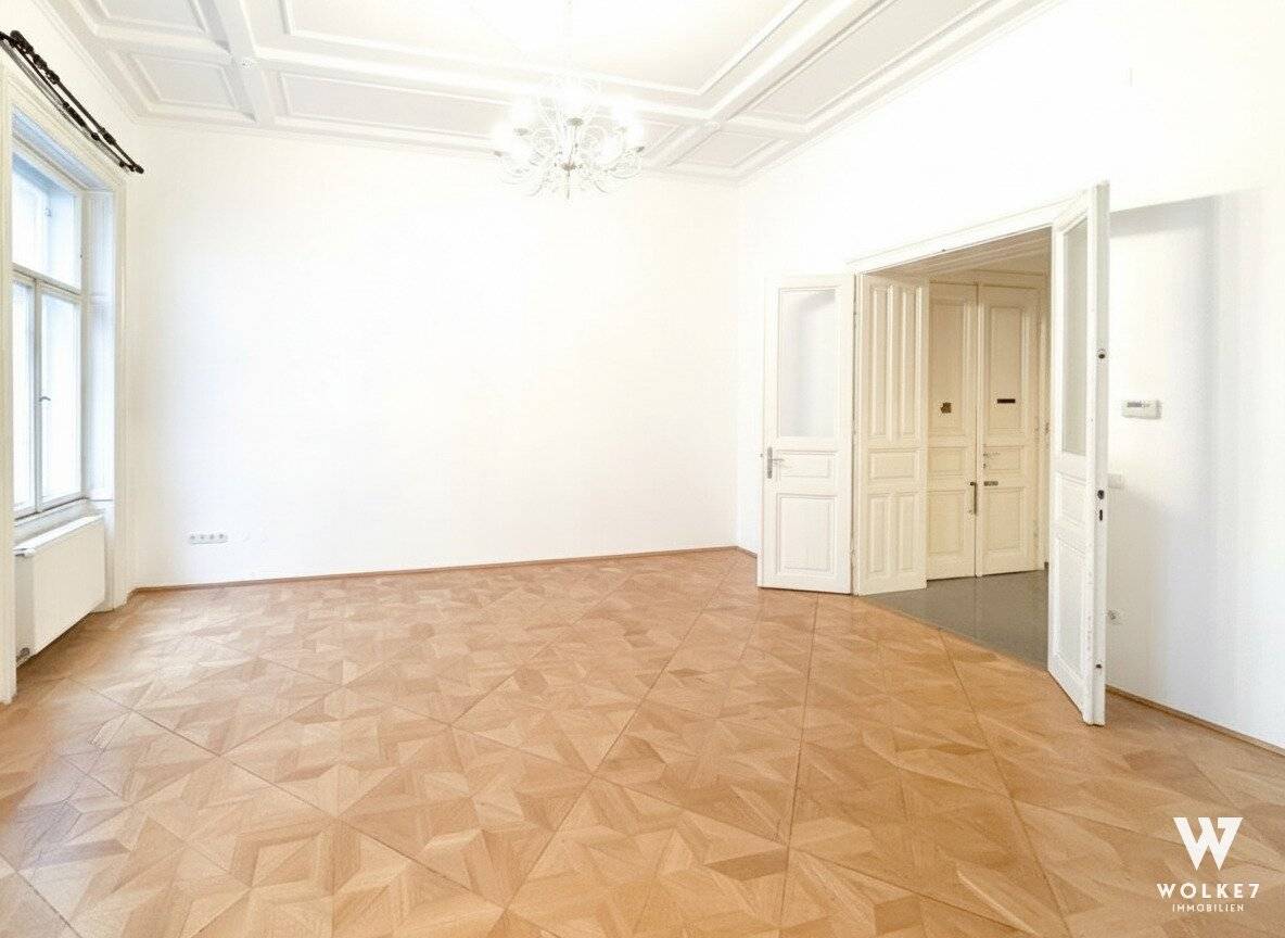 Wohnung Altbau mit Hofterrasse nahe Karlsplatz