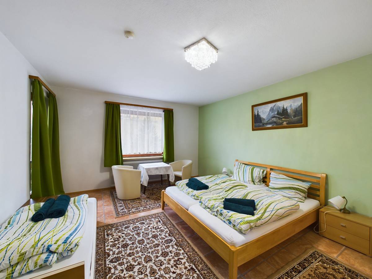 Pension in Großkirchheim mit Terrasse