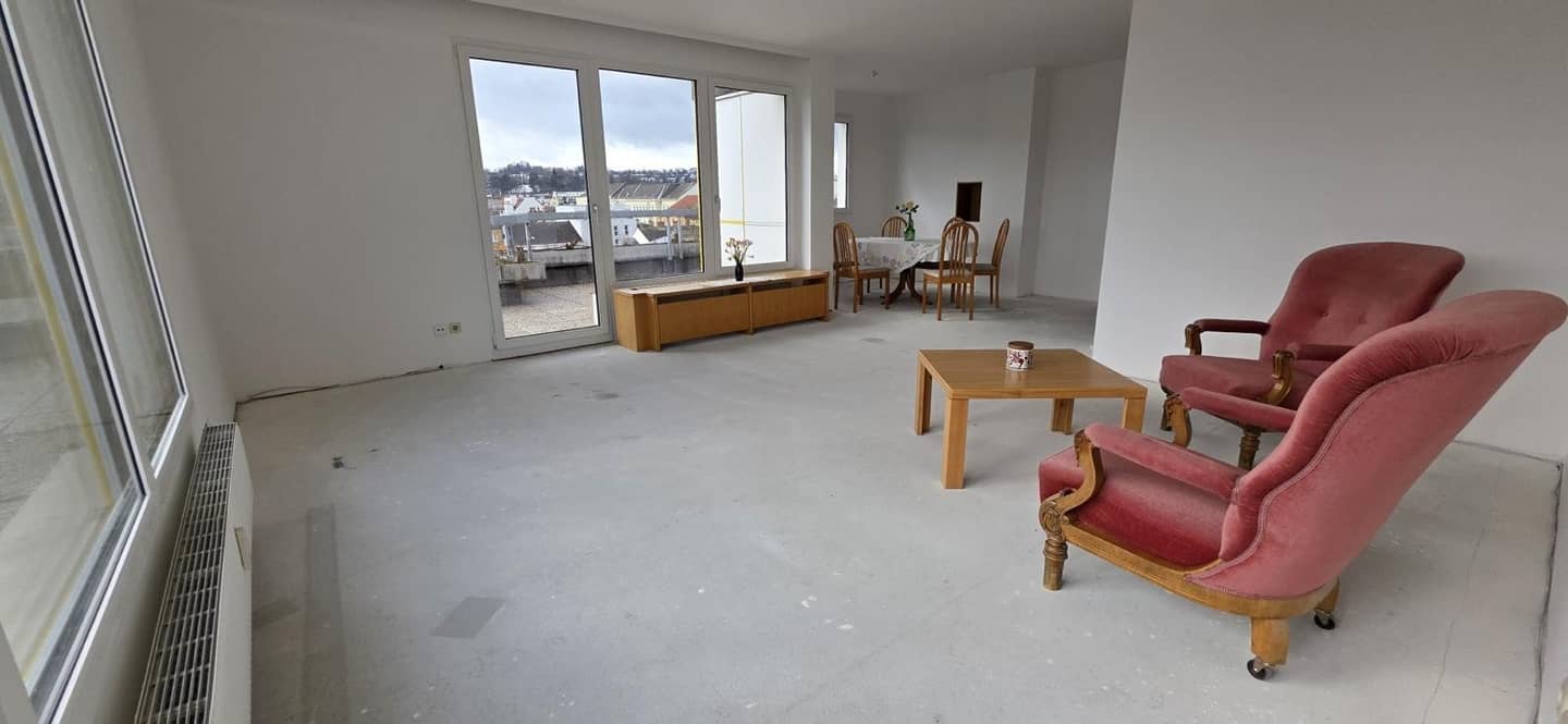 Wohnung mit Dachterrasse und hellen Räumen