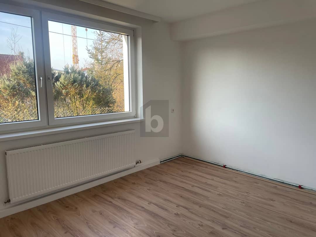 Frisch renovierte Wohnung mit separater Küche und Kellerabteil