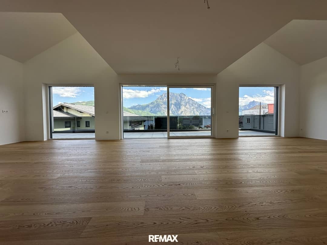 Wohnzimmer mit Terrasse