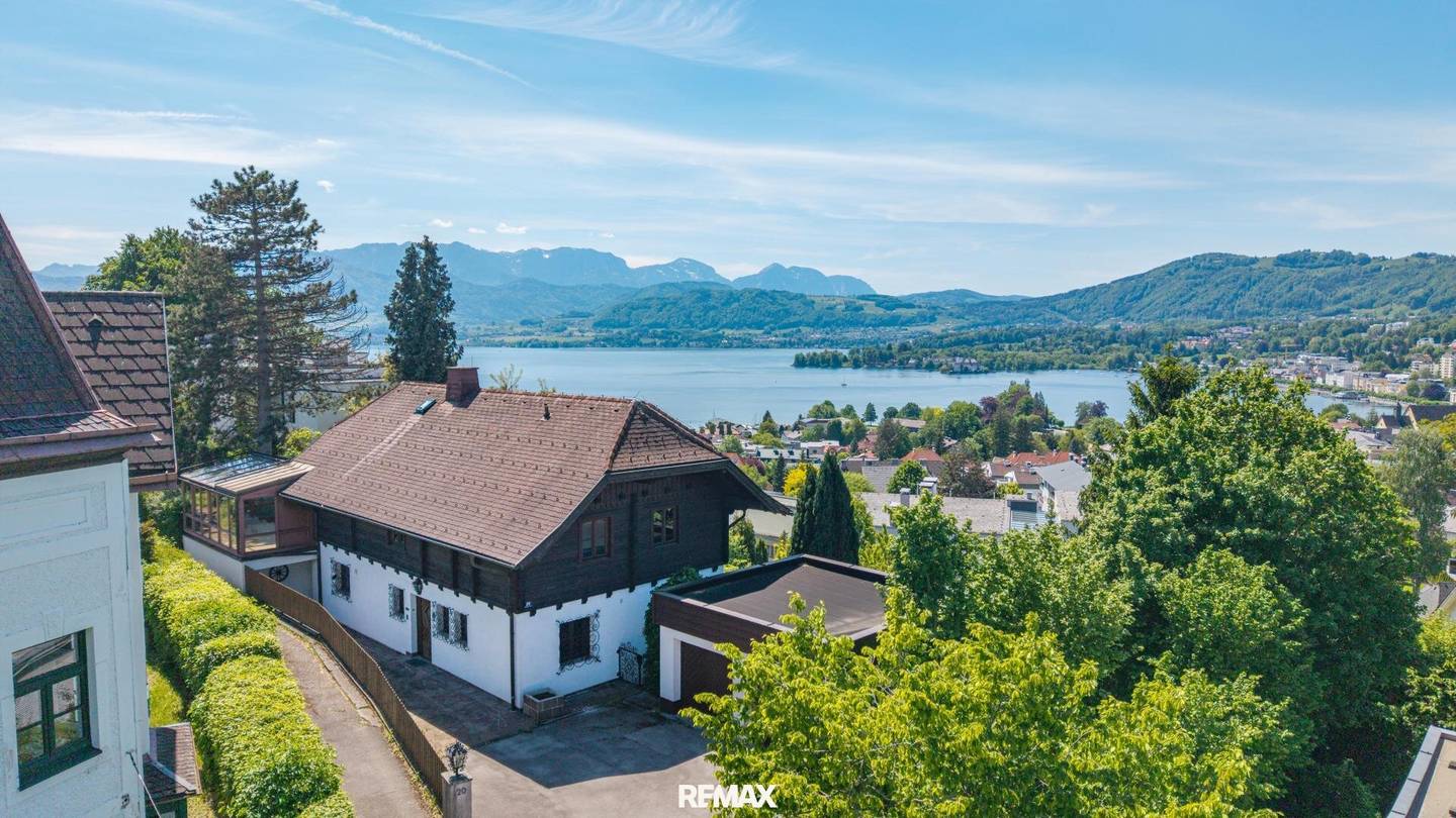 Family home with chapel in Gmunden
