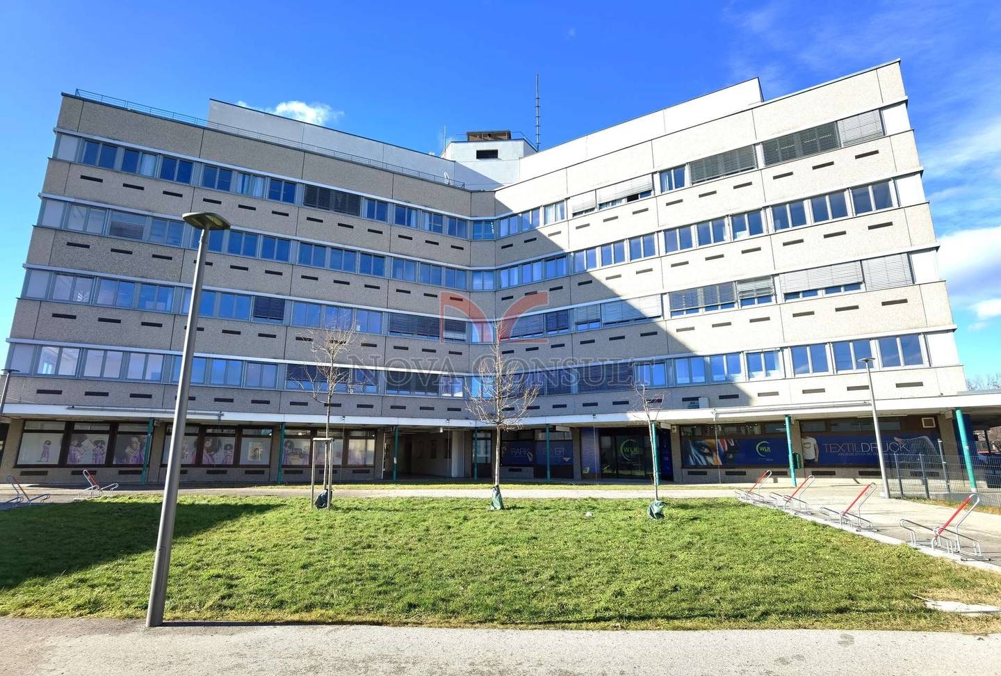 Small Rental Office 120m² Maria Enzersdorf