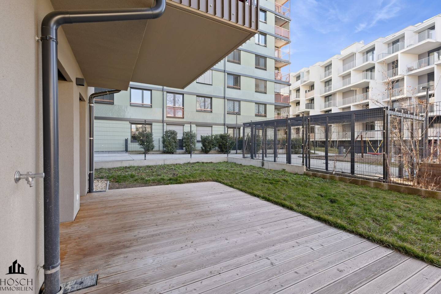 Ground floor apartment terrace near Schönbrunn