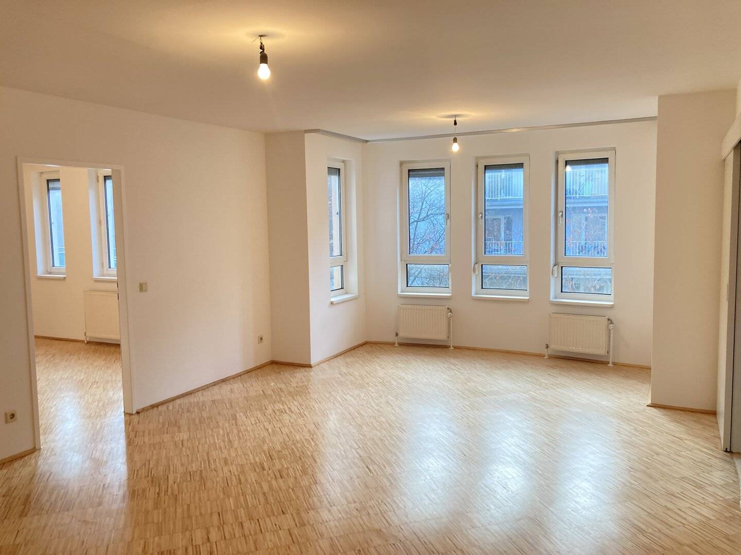 Urban living in a quiet location – Stylish 2-room apartment with courtyard garden