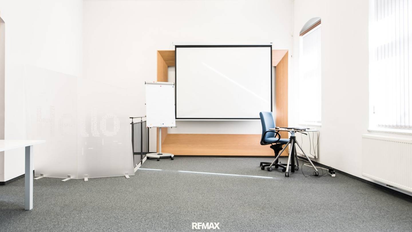 Office Space 226m² Linz Center