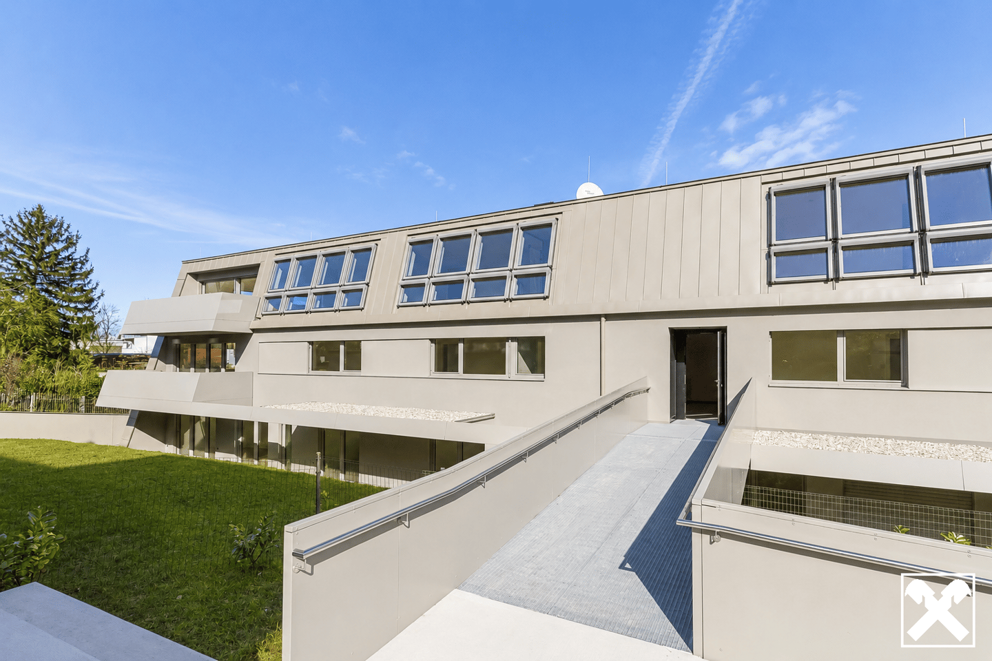 Apartment with panoramic view and outdoor spaces