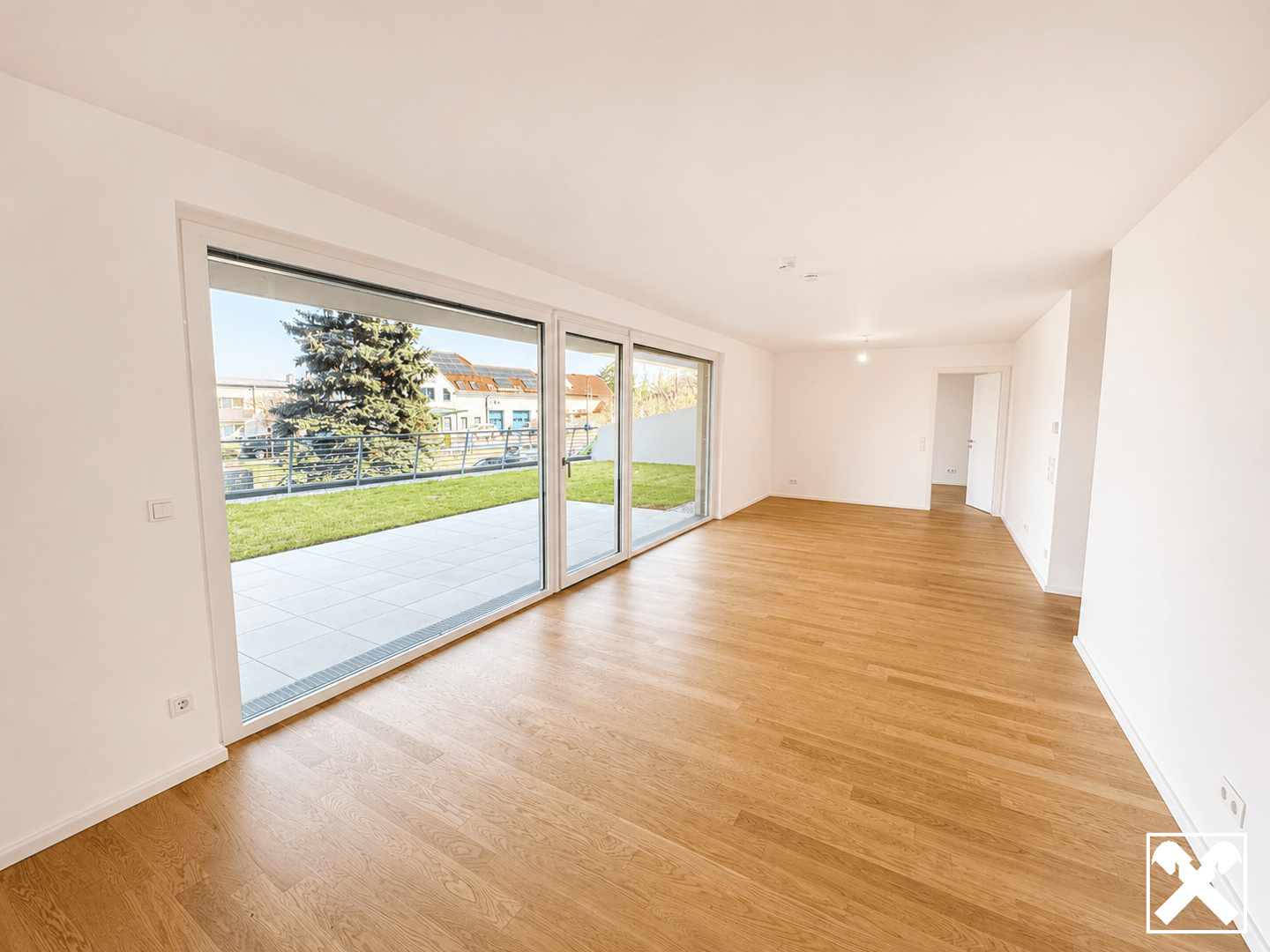 Ground floor apartment private garden and view