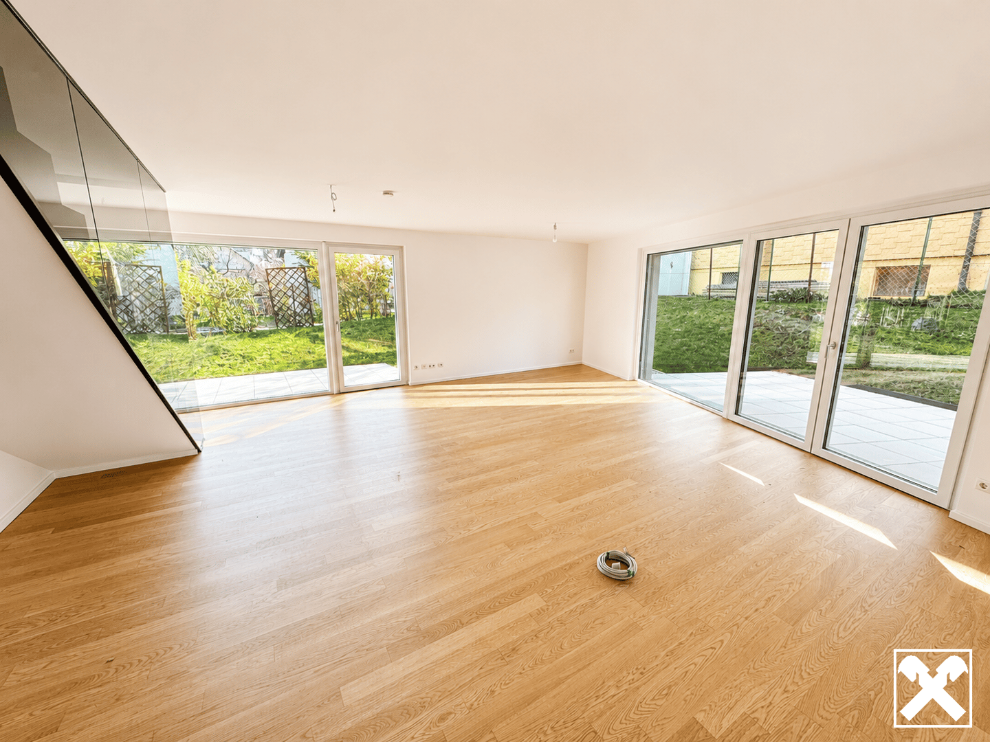 Panoramic view over Vienna with private garden