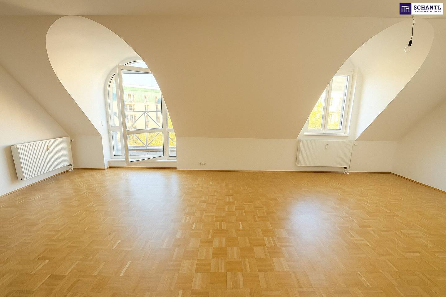 Top floor apartment with two terraces