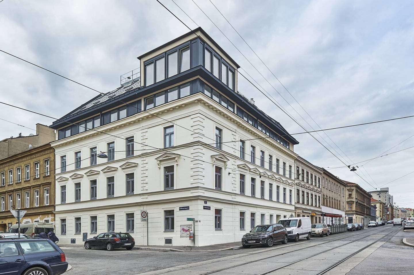 Historic Altbau Gem with New Extension in Vienna Hernals