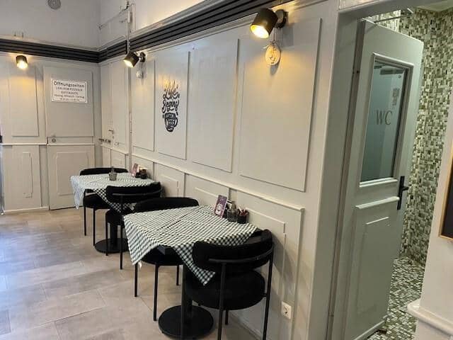 Modern Restaurant Ottakring