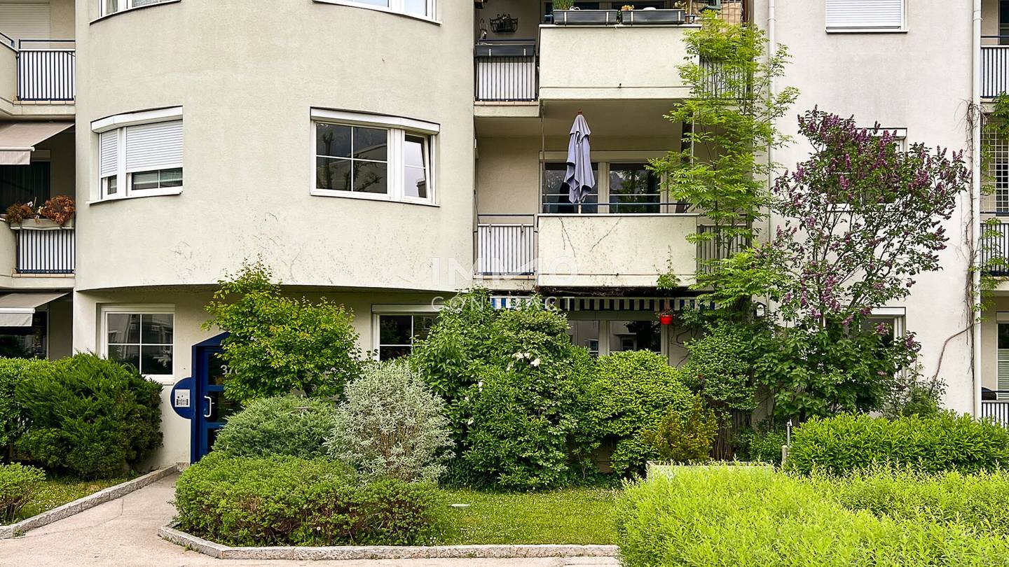 Apartment with southwest balcony and underground parking