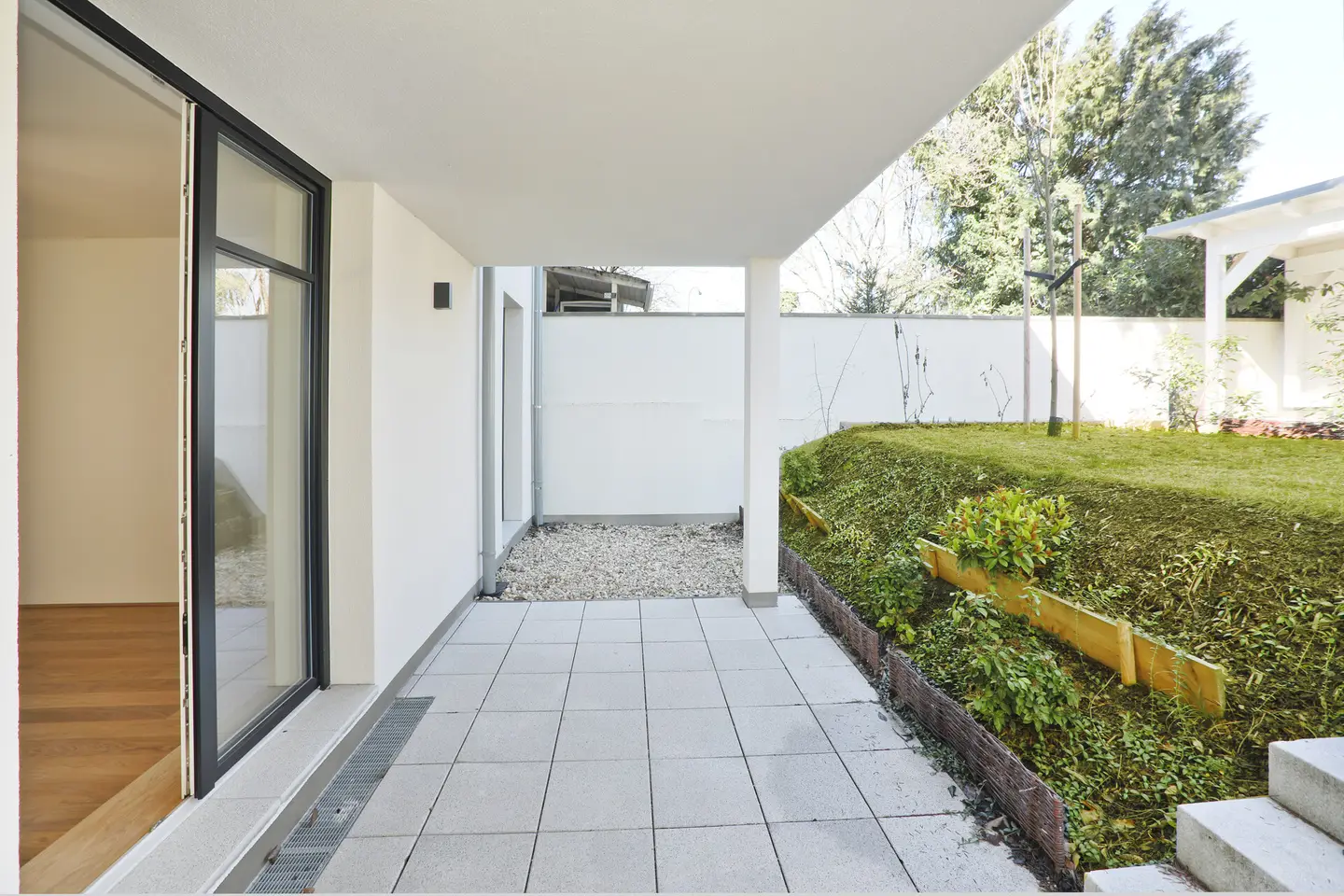 Erdgeschosswohnung with garden near Lainzer Tiergarten