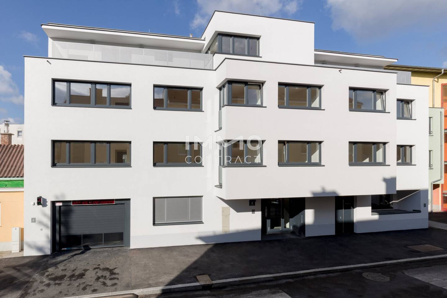 Neuwertige Wohnung in ruhiger Lage mit Westbalkon