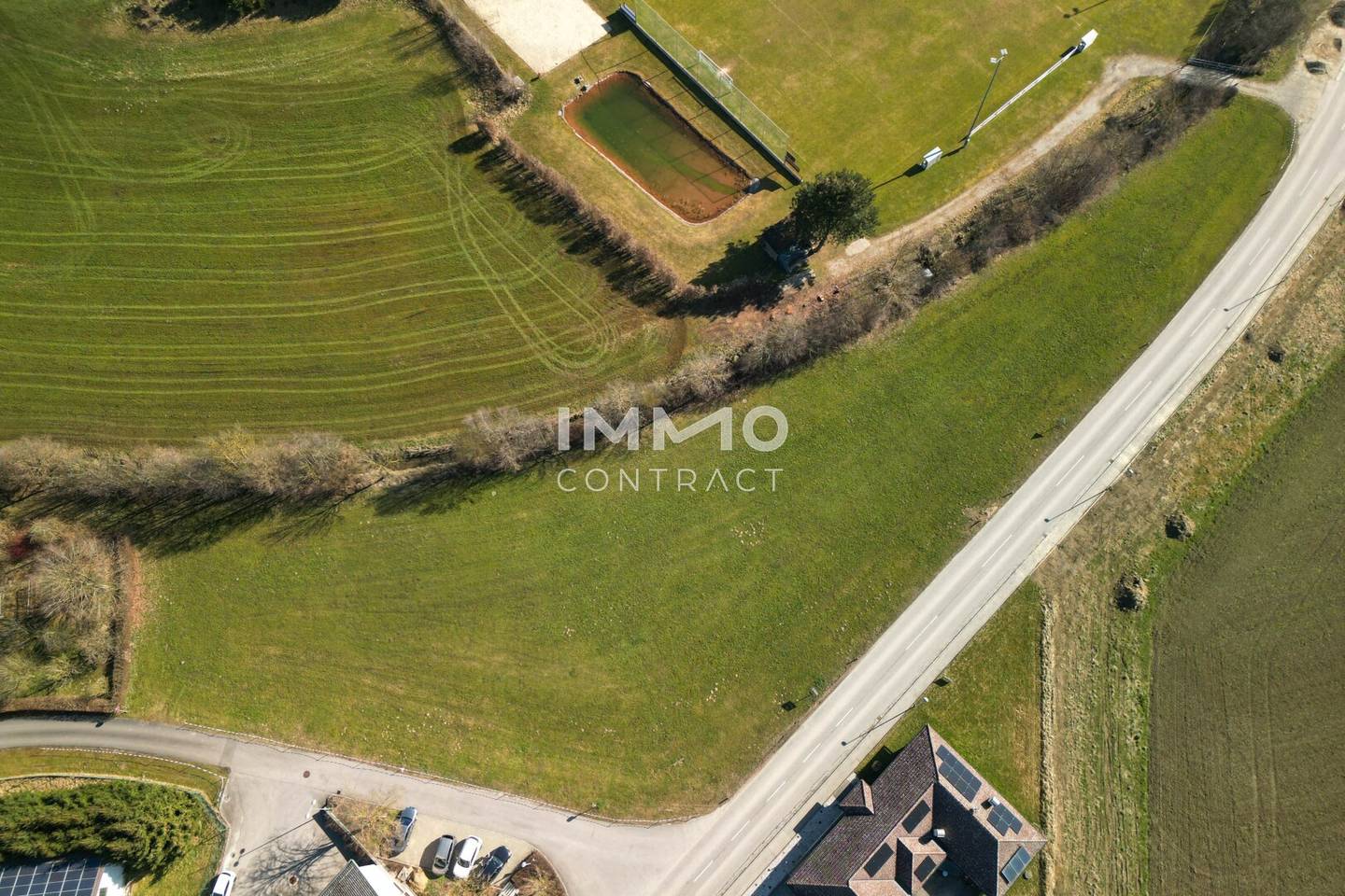Large plot Treubach 5,490m²
