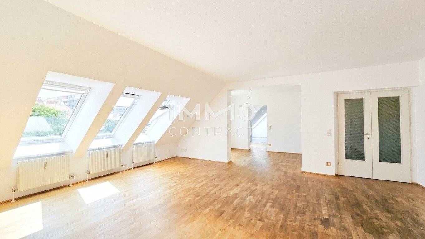 Dachgeschosswohnung Großzügige 143 m² Wohnfläche