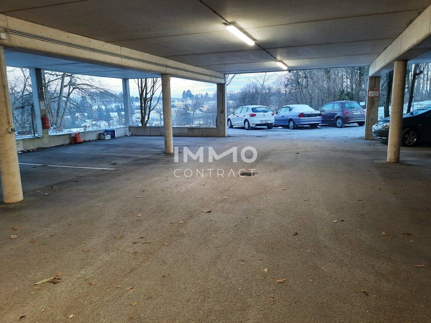 Covered Parking Space T06 Traunegg