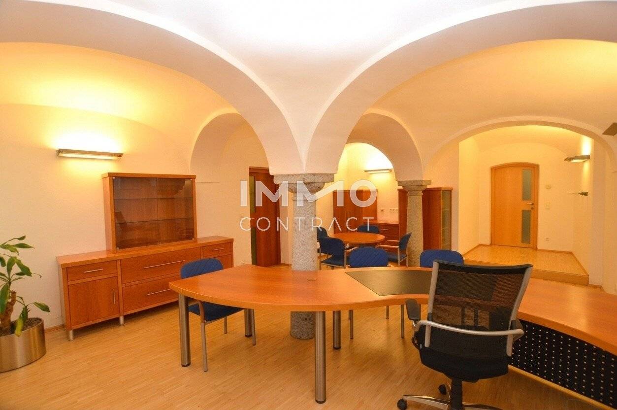 Großzügiges Büro, 220m², Obernberg