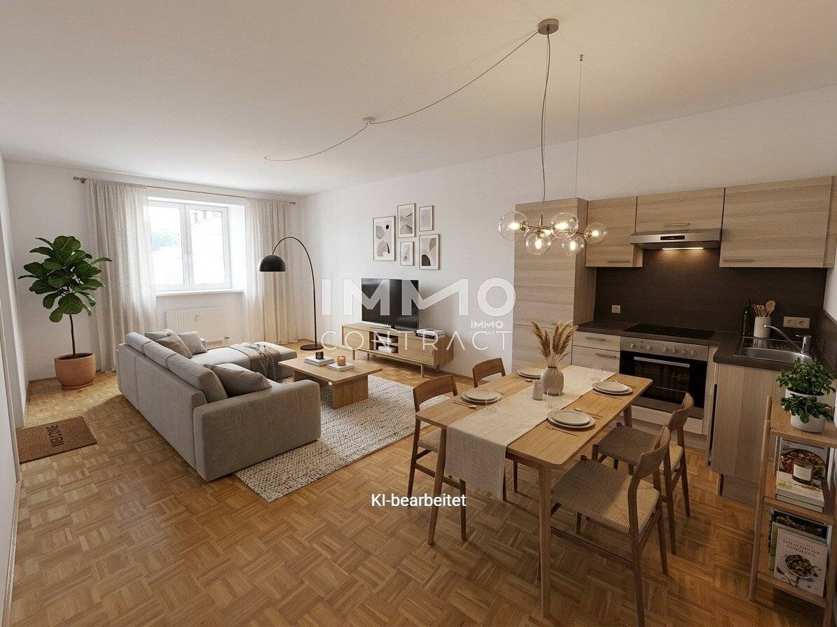 Apartment in central downtown location with lift and bright living area