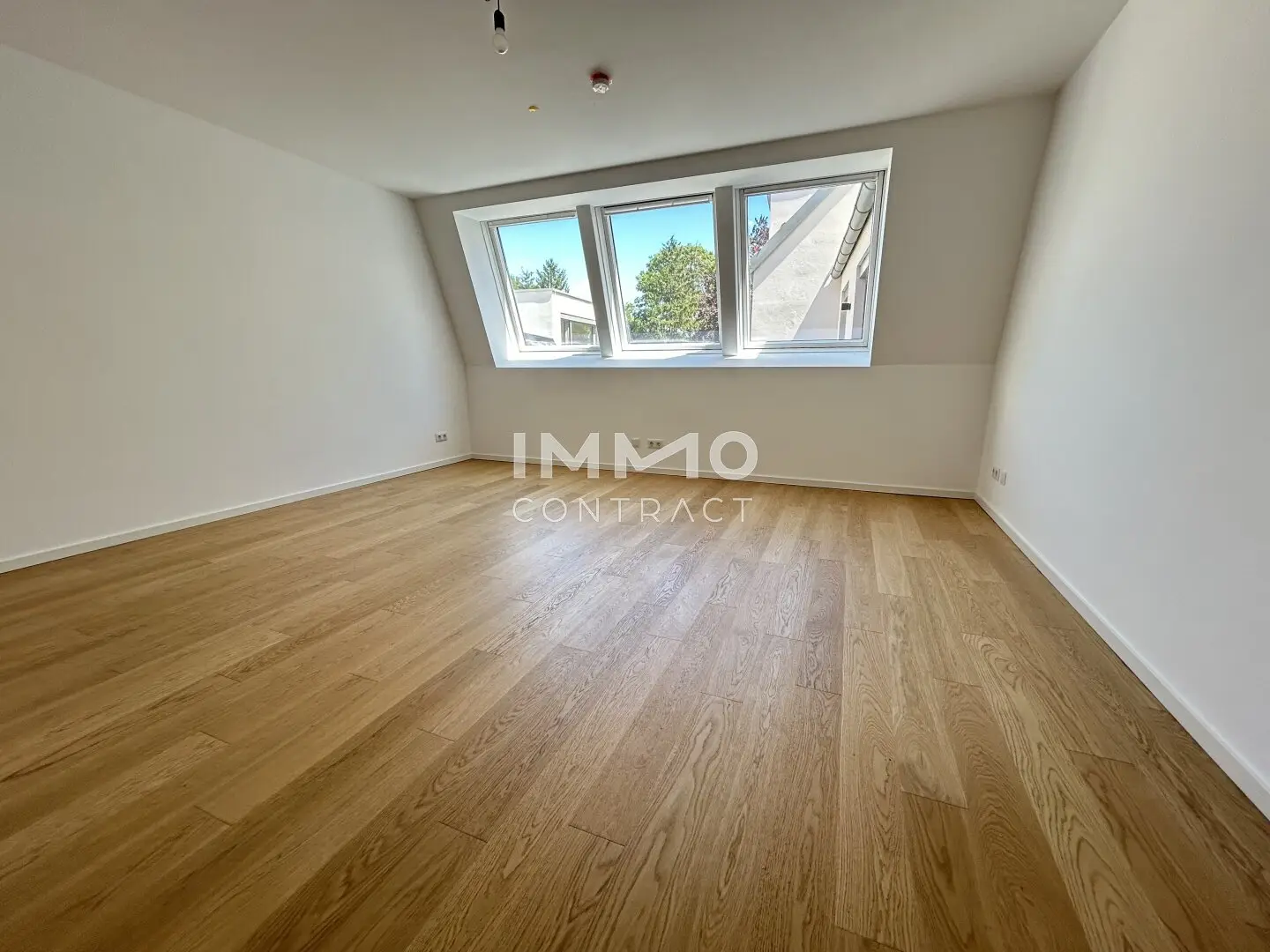 Dachgeschosswohnung Erstbezug Hofseitiger Balkon