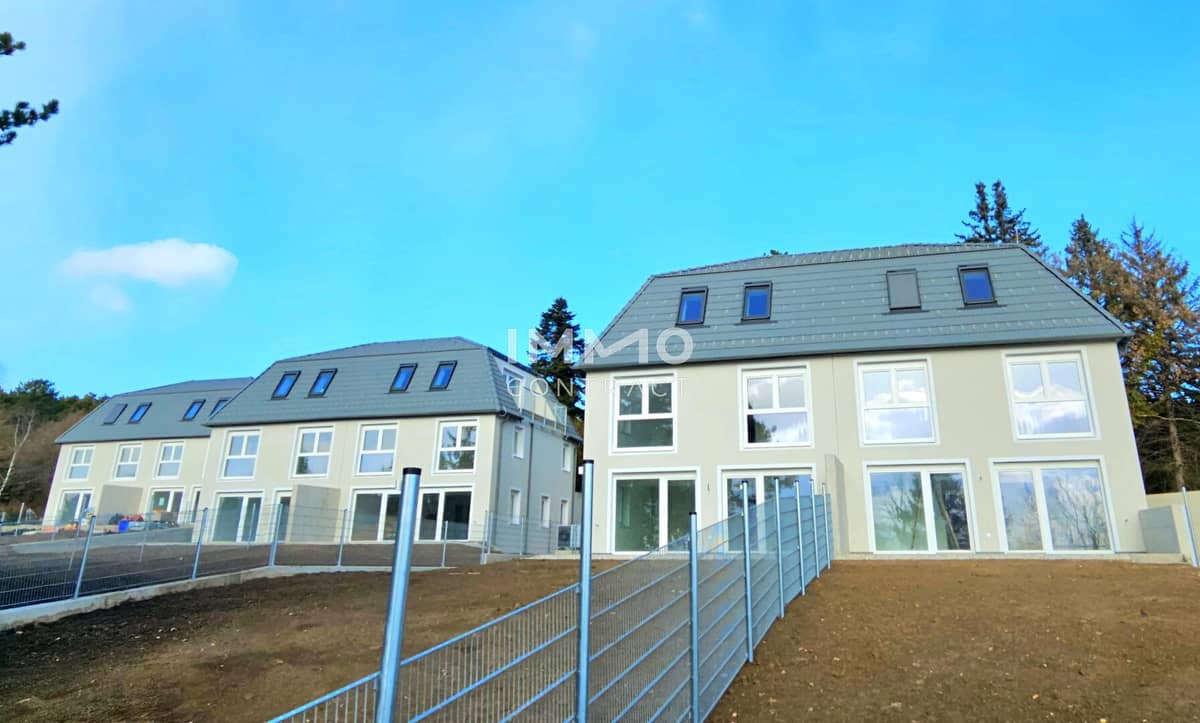 Weitblick - Elegante Doppelhaushälften in Bad Fischau