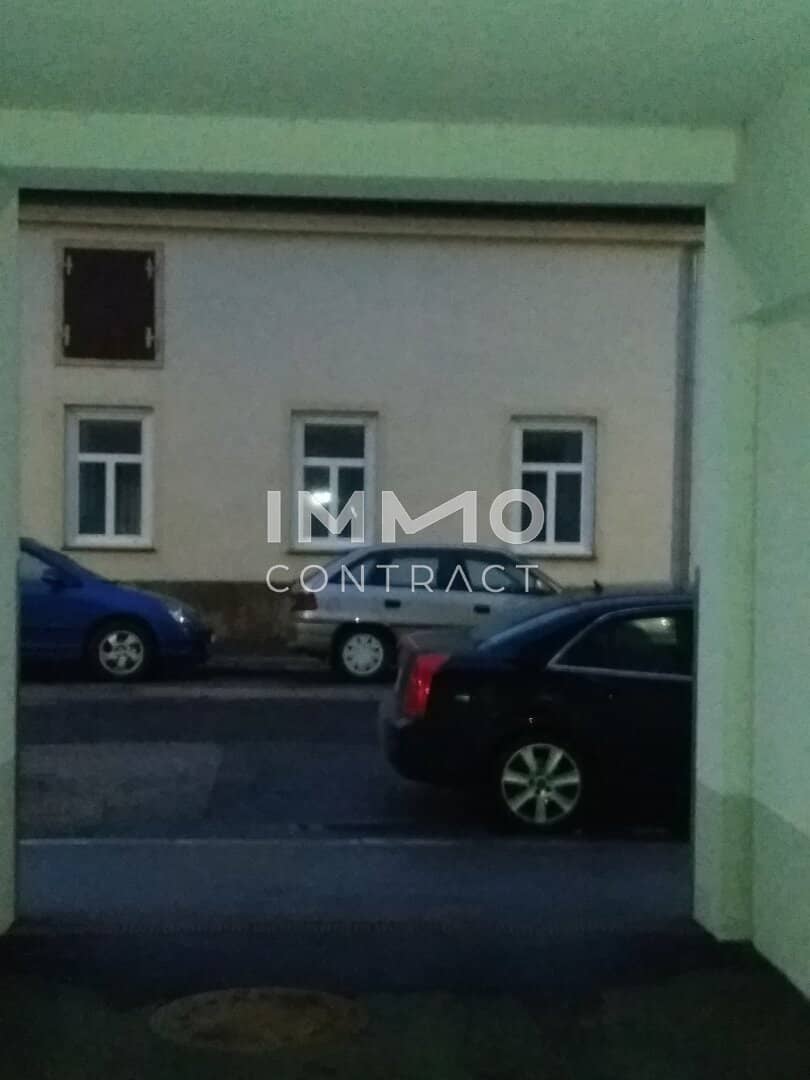 Freiparkplatz Klugargasse 14
