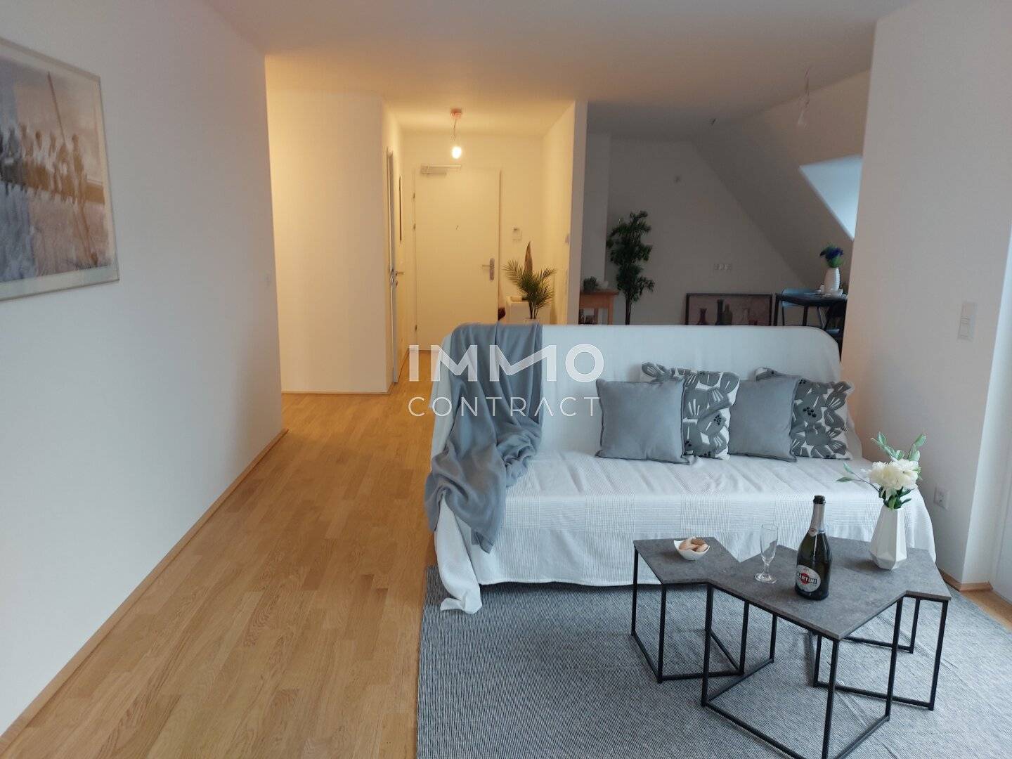 Dachgeschosswohnung Erstbezug mit Terrasse