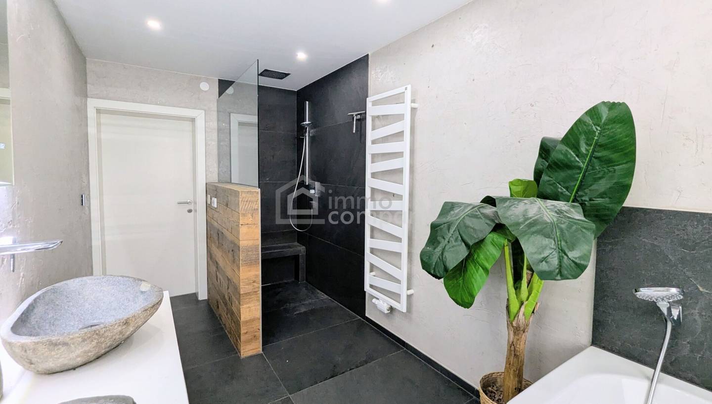 Wohnung with mountain view and two loggias