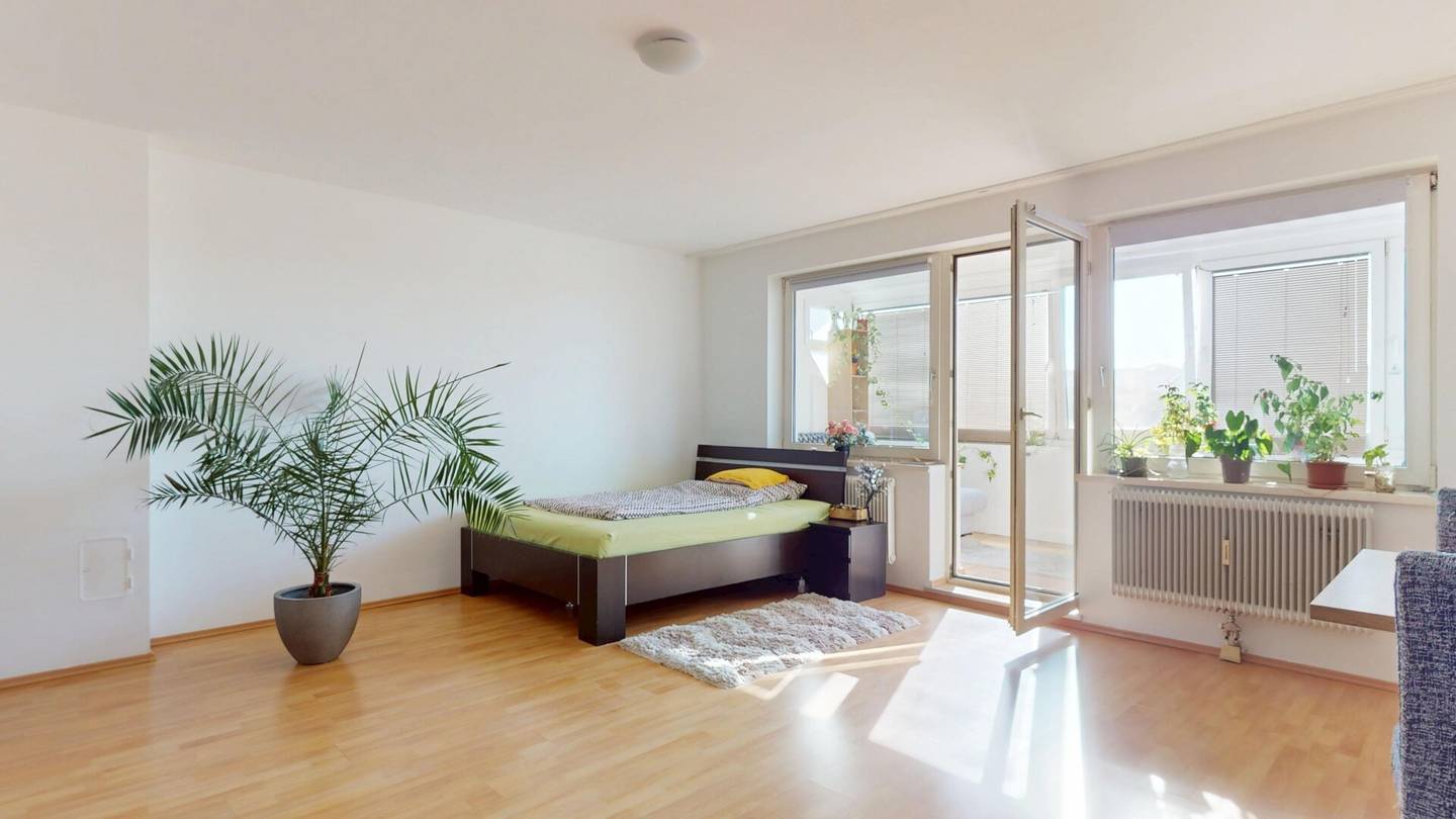 Wohnung Westausrichtung Loggia in ruhiger Lage
