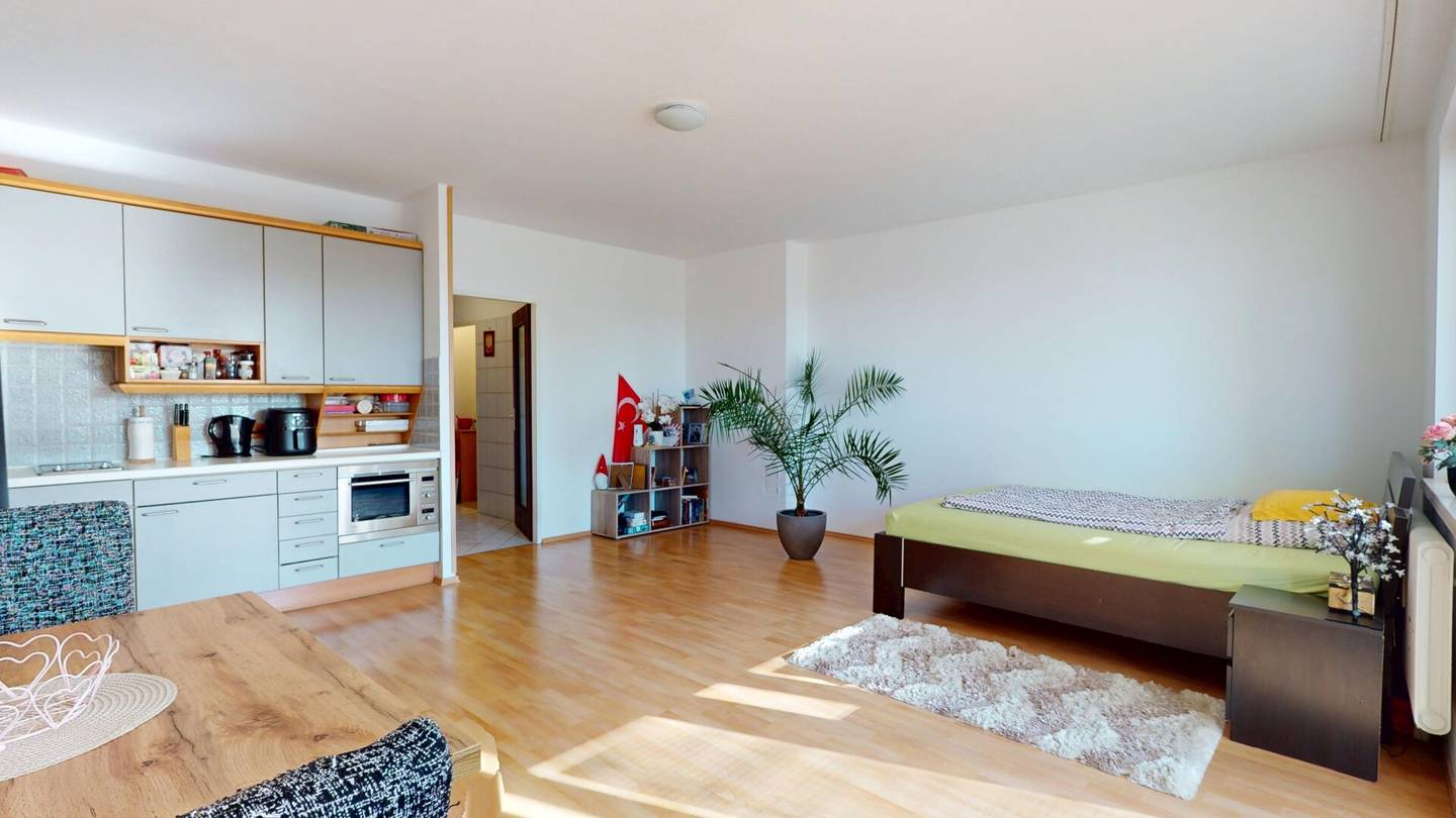 Wohnung Westausrichtung Loggia in ruhiger Lage