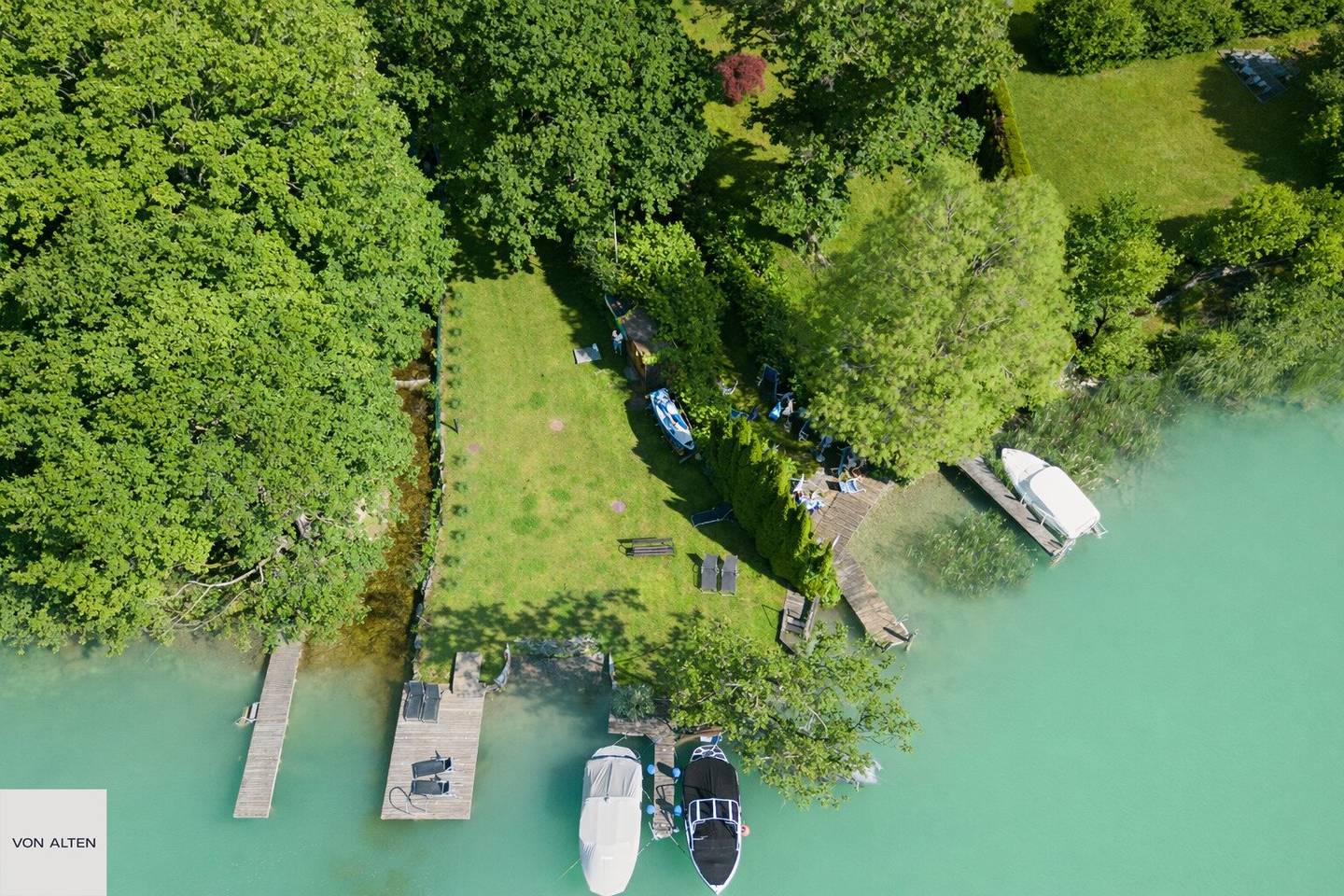 Grundstück mit Seezugang in Velden