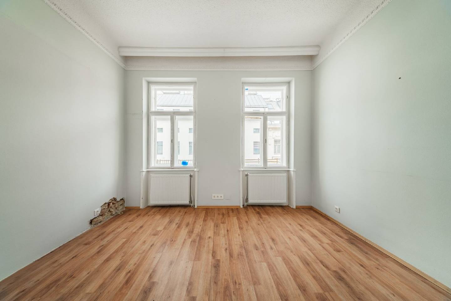 Wohnung Altbau mit Potenzial U Bahn nahe