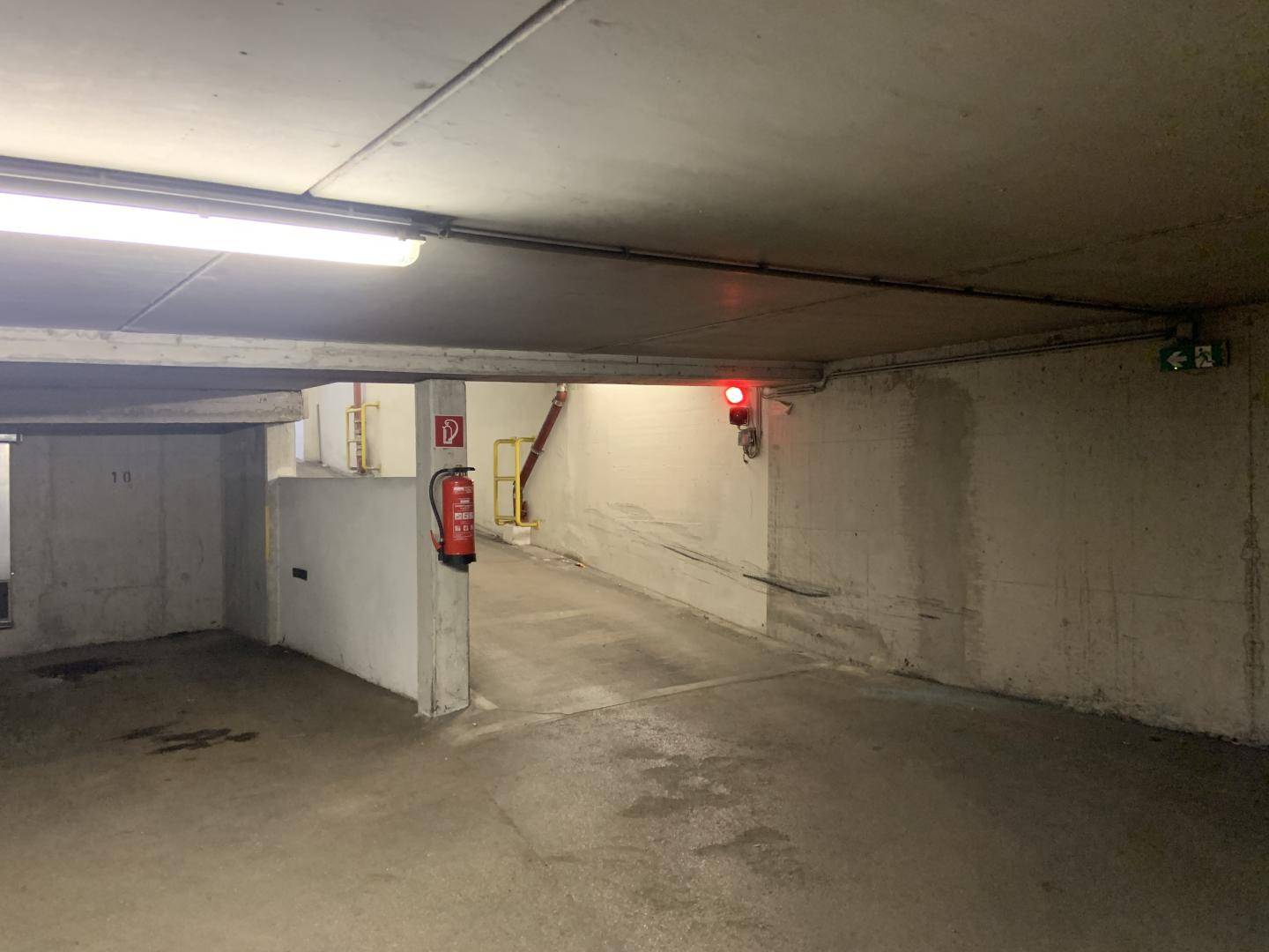 Tiefgaragenstellplatz in Wien 1100