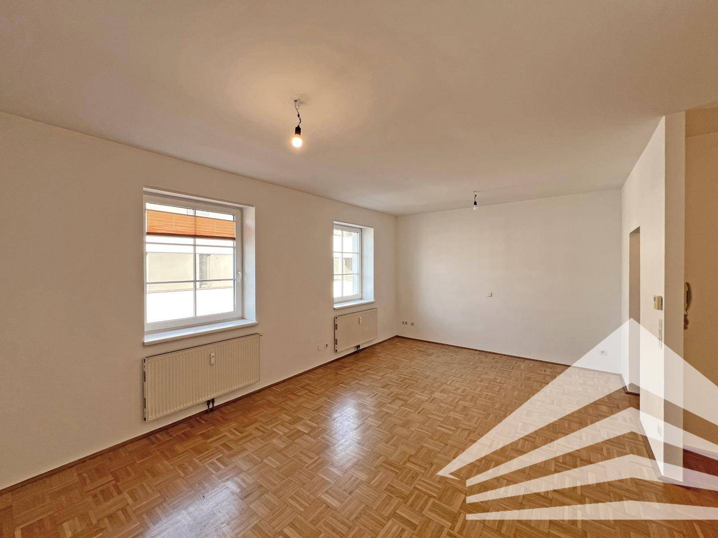 Quiet 1-room flat in Linz city centre