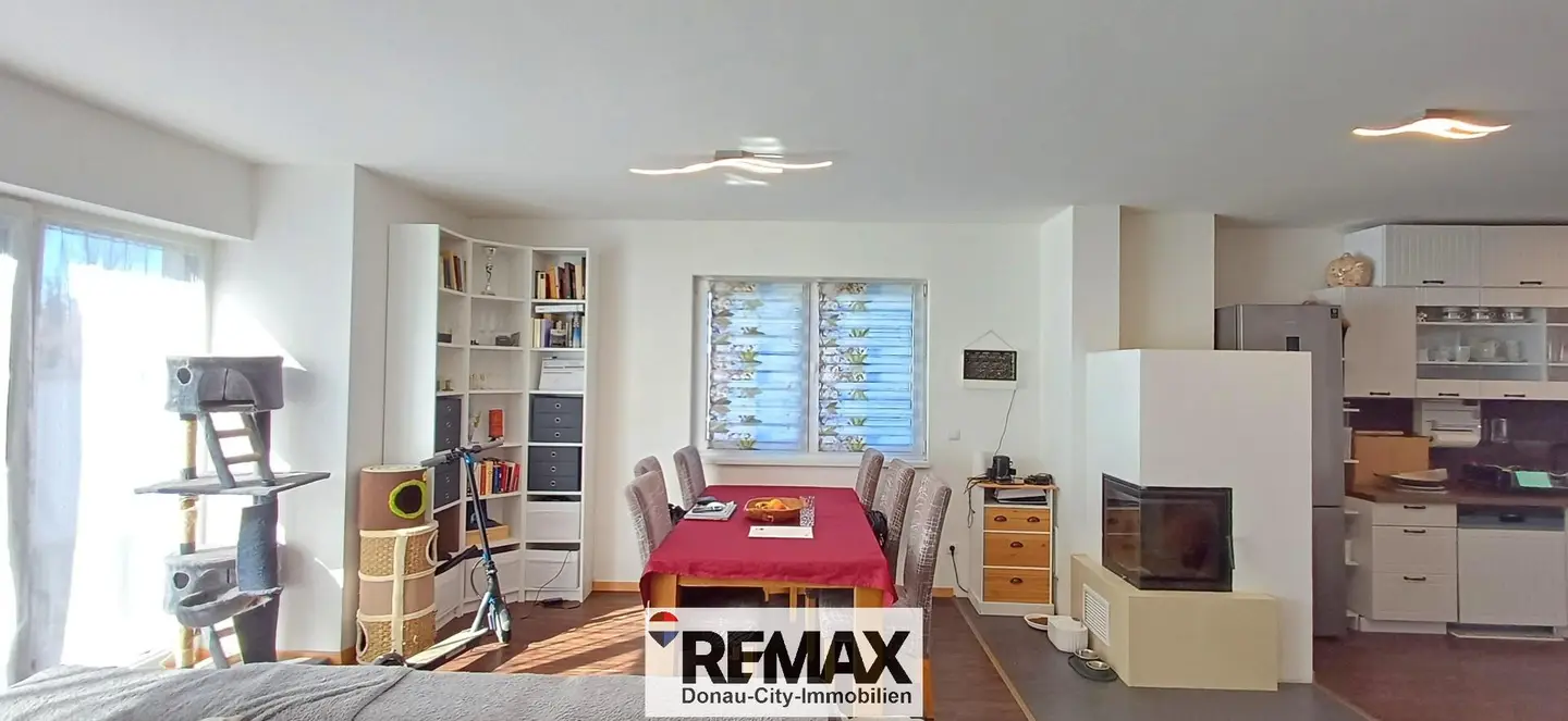 Townhouse Strasshof with Garden