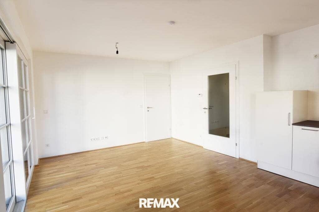 Apartment in the center near Traunsee with balcony