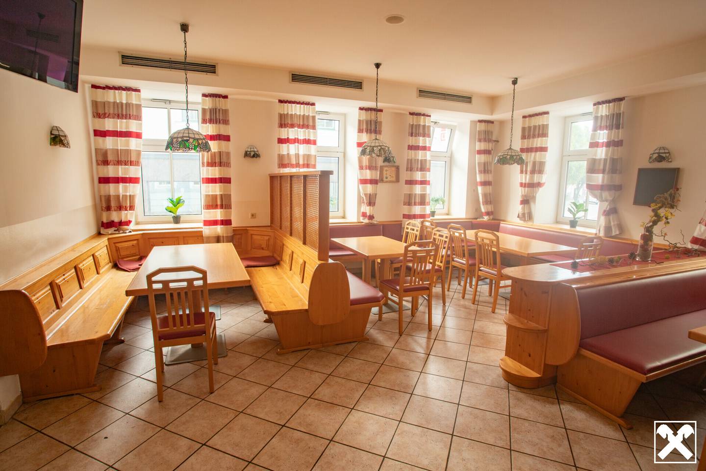 Village Inn in Steinakirchen, 340m²