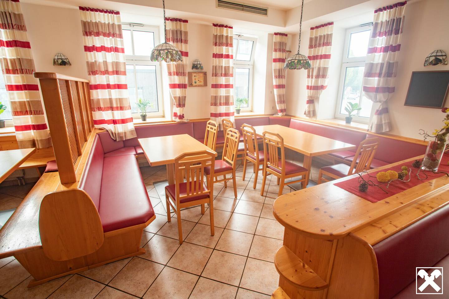 Village Inn in Steinakirchen, 340m²