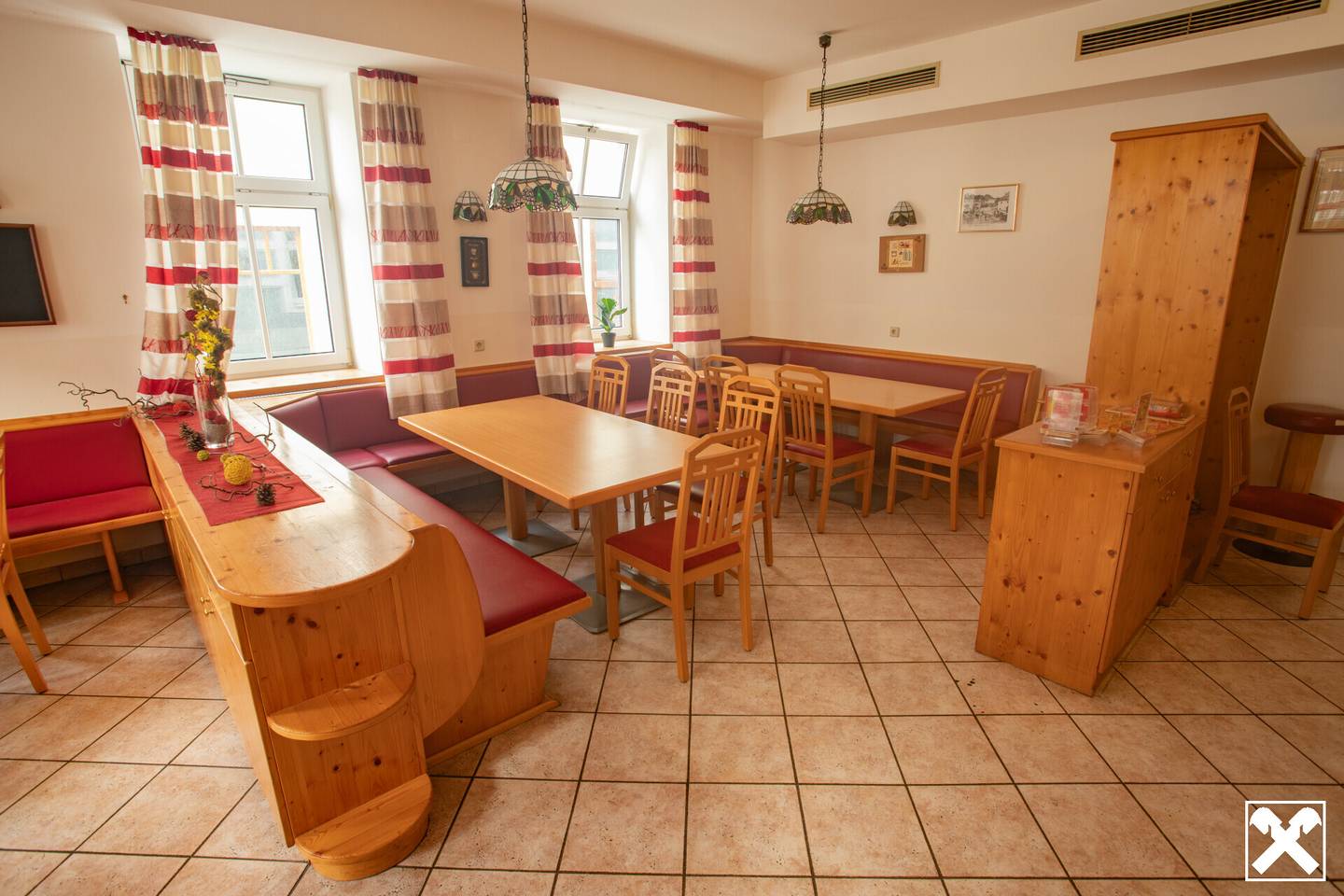 Village Inn in Steinakirchen, 340m²