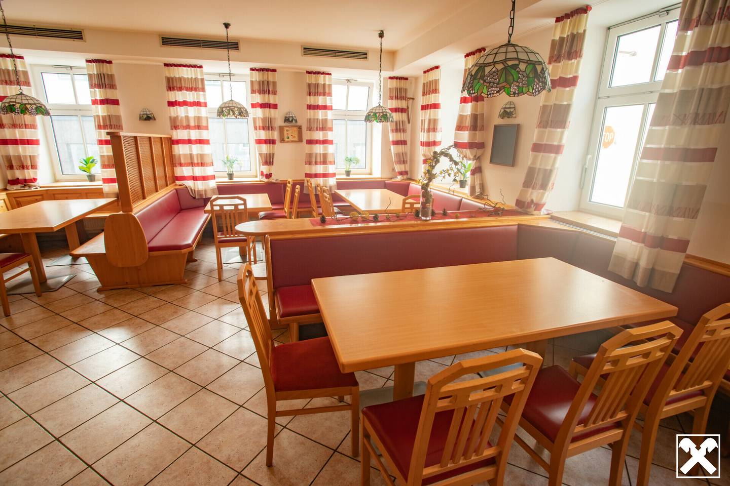 Village Inn in Steinakirchen, 340m²