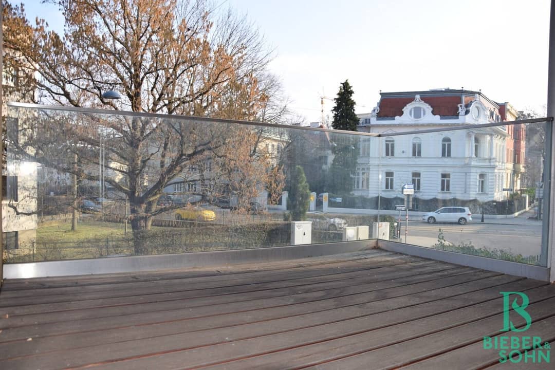 Wohnung Loggia Südostlage neuwertig gut angebunden