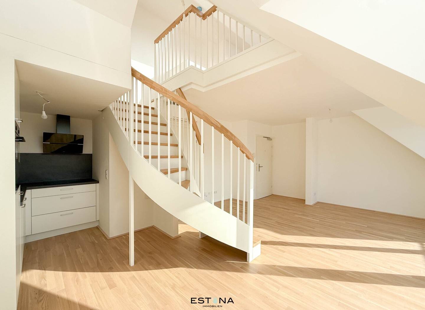 Dachgeschosswohnung mit Terrasse und Tiefgarage