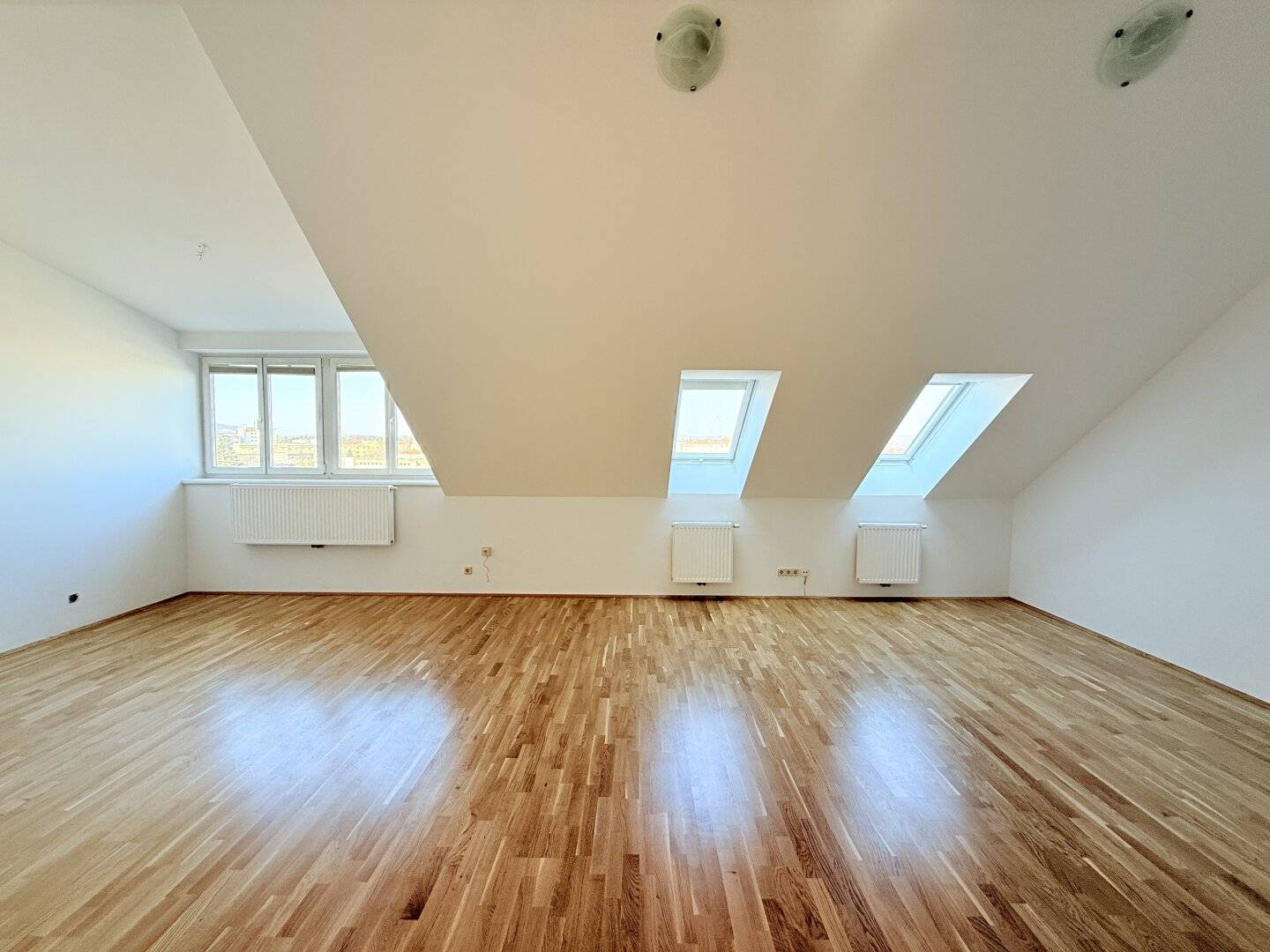 Dachgeschosswohnung Meidling, 101m²
