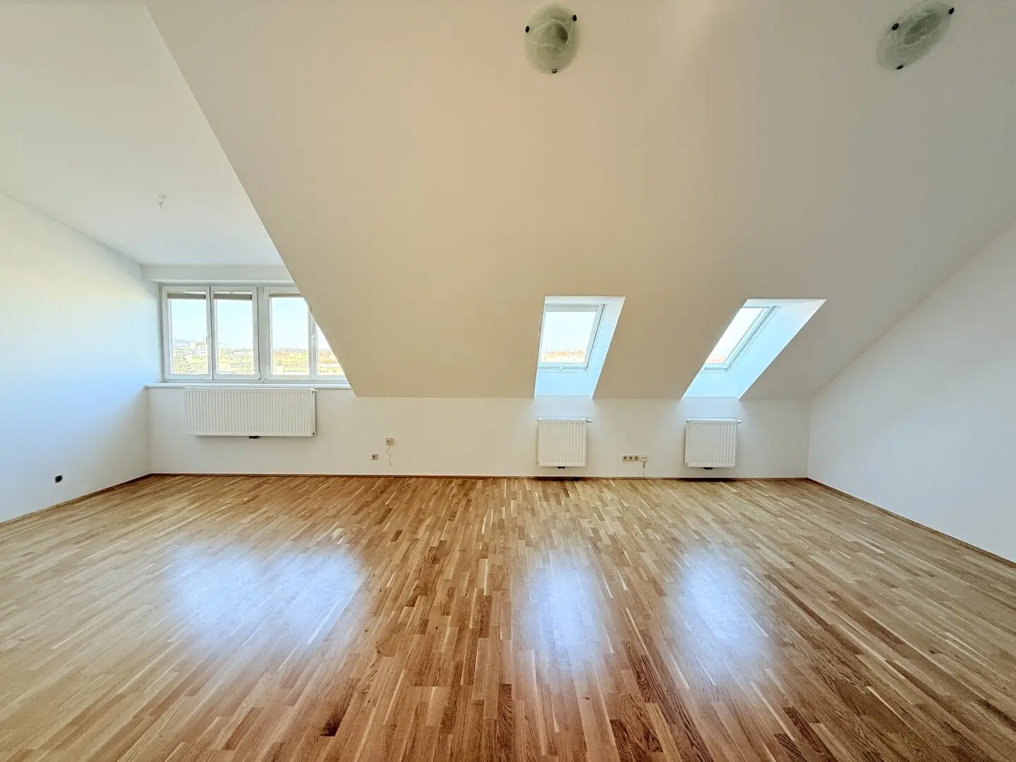 Dachgeschosswohnung Meidling, 101m²