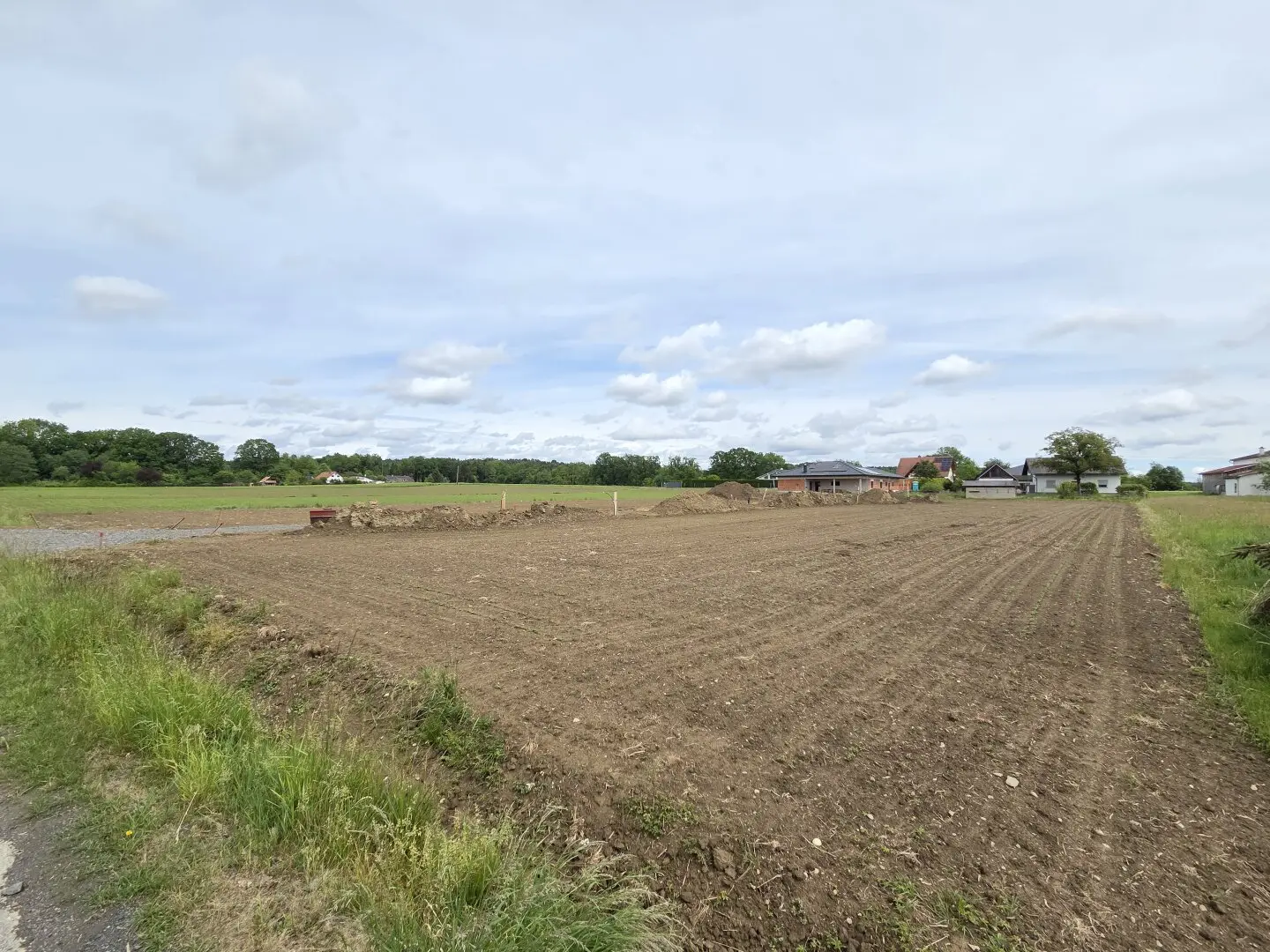 Building plots in quiet area