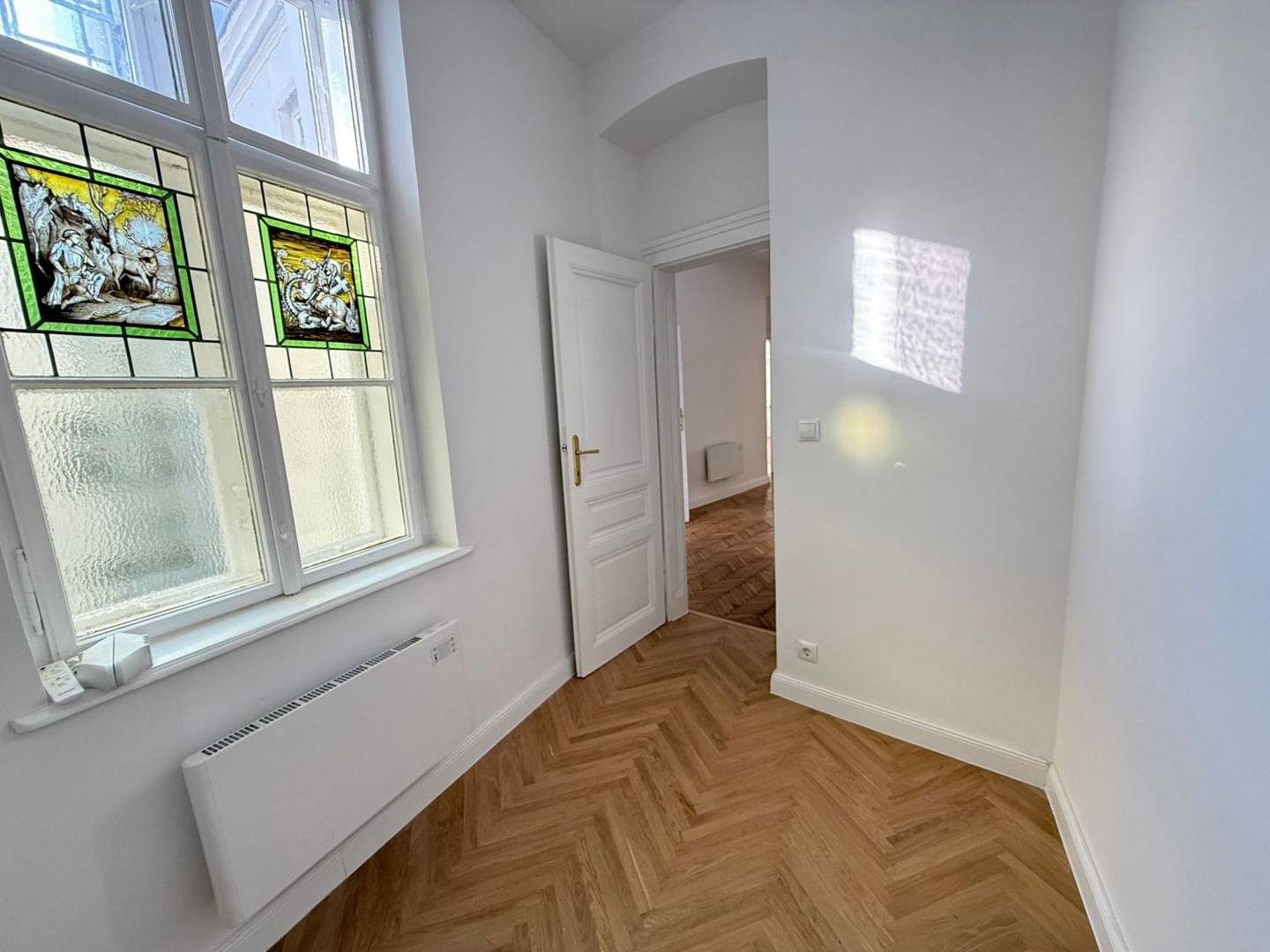 Wohnung Stilvolles Altbaujuwel in Bestlage Währing mit moderner Küche