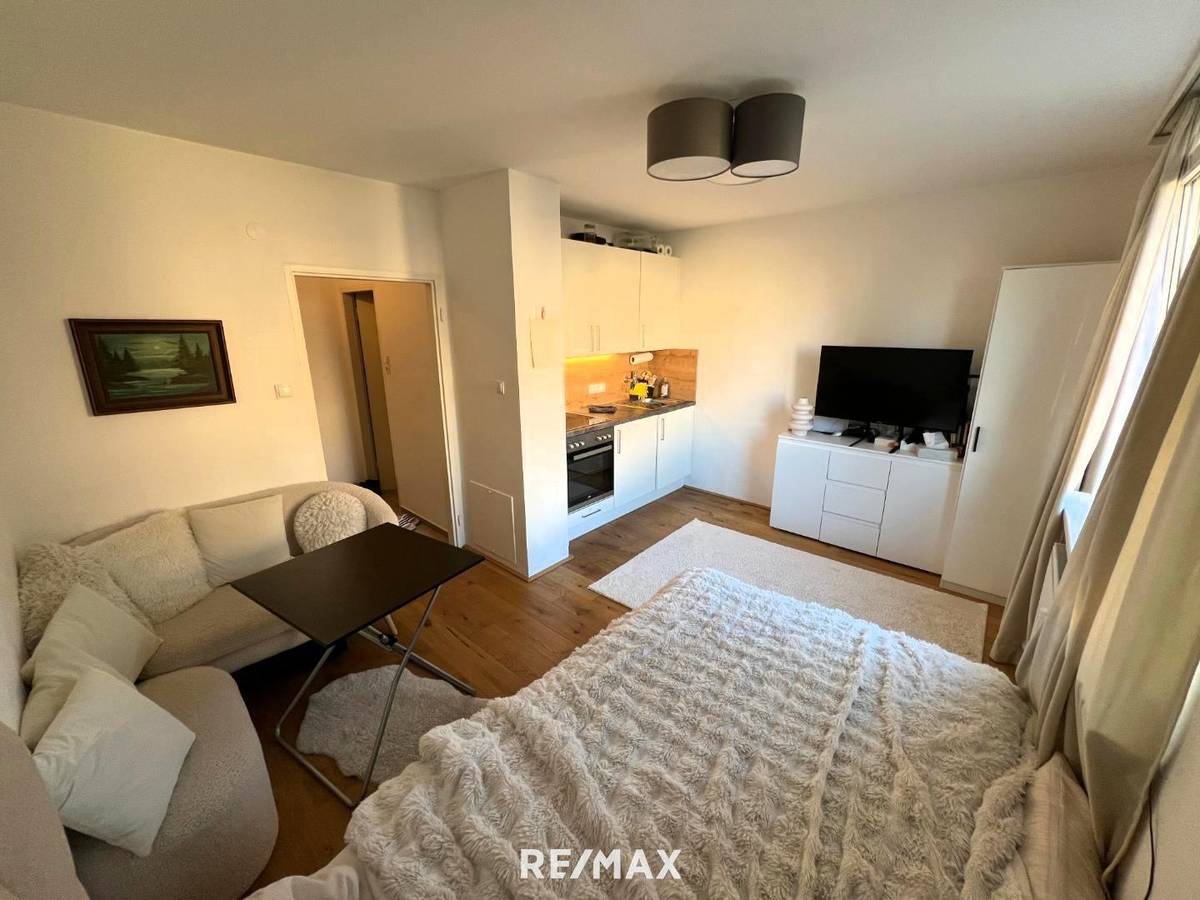 Sonnige Garconniere Taxham, 22m²