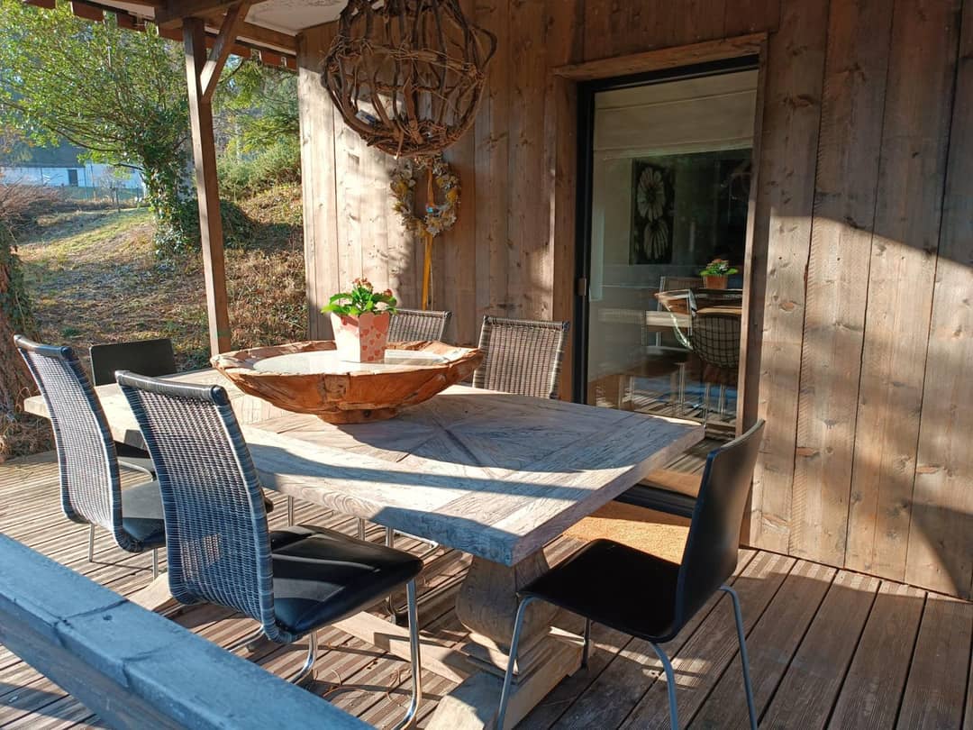 Erdgeschosswohnung in Seenähe mit Garten und Terrassen